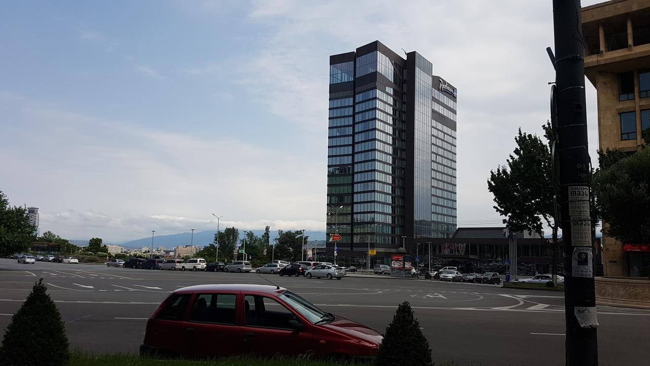 Отель Sweet Rooms Inn Тбилиси Экстерьер фото