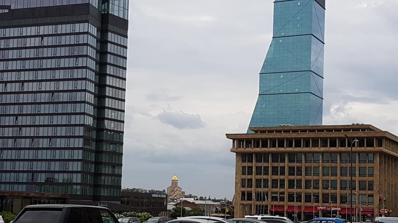 Отель Sweet Rooms Inn Тбилиси Экстерьер фото